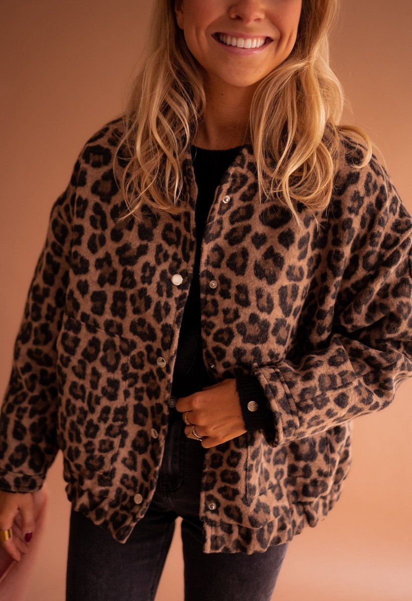 Oversized Quilted Jacket with a Snap Front and Snap-Button Cuffs 0