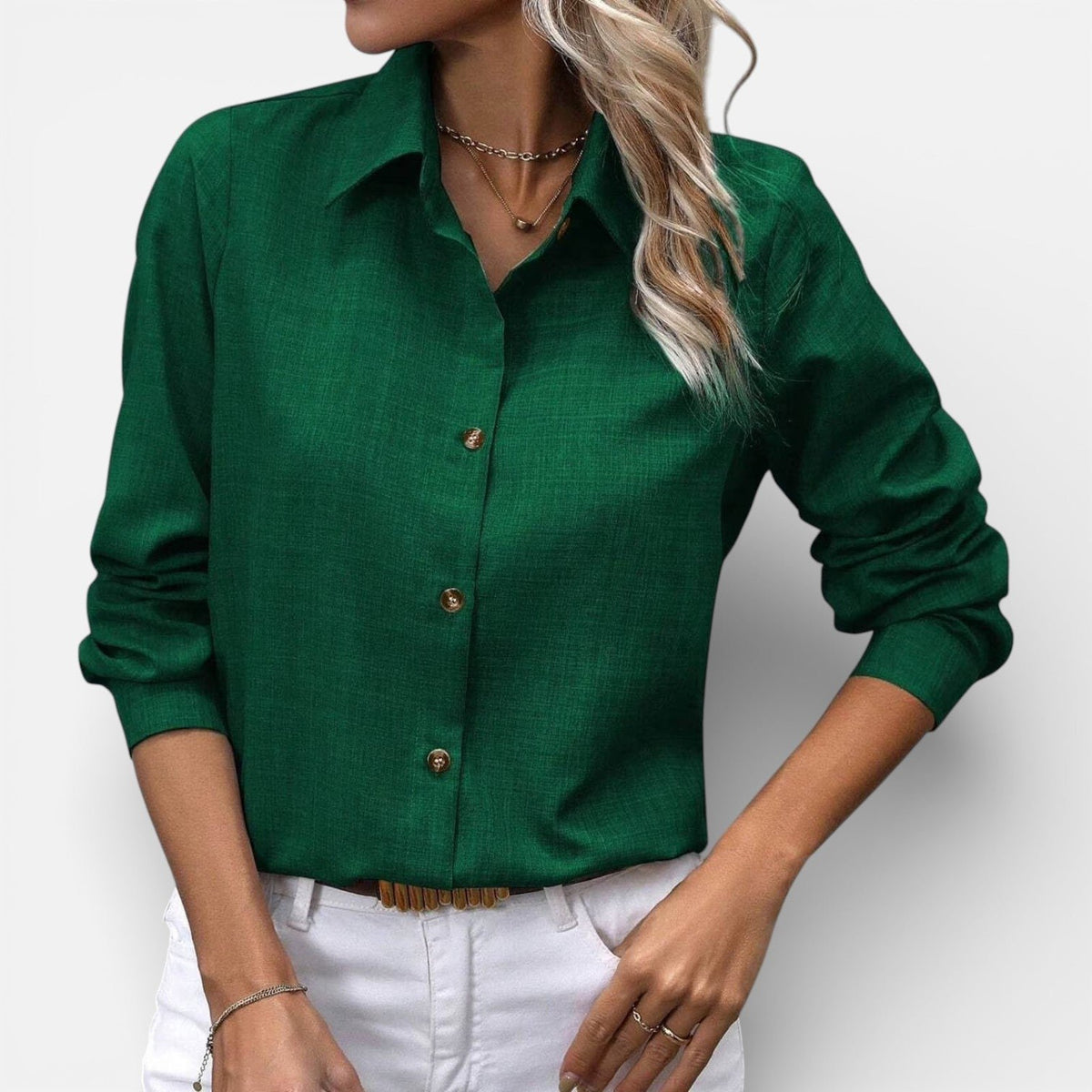 Long Sleeve Button-Up Shirt with a Classic Collar and Relaxed Fit in Green
