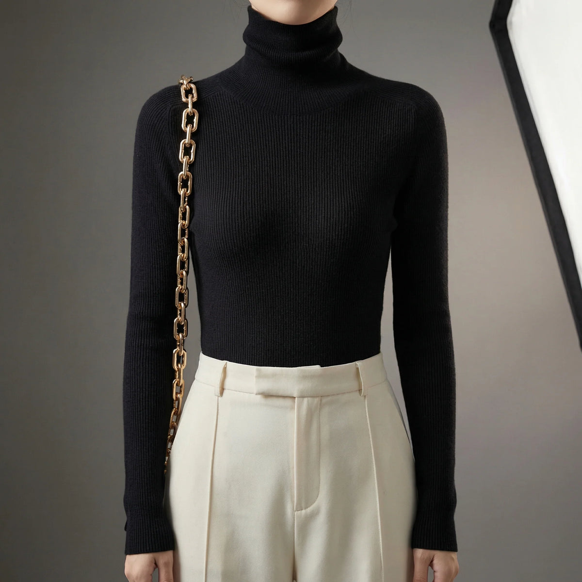 Fine Rib Turtleneck Sweater with Raglan Shoulders and a Slim Fit