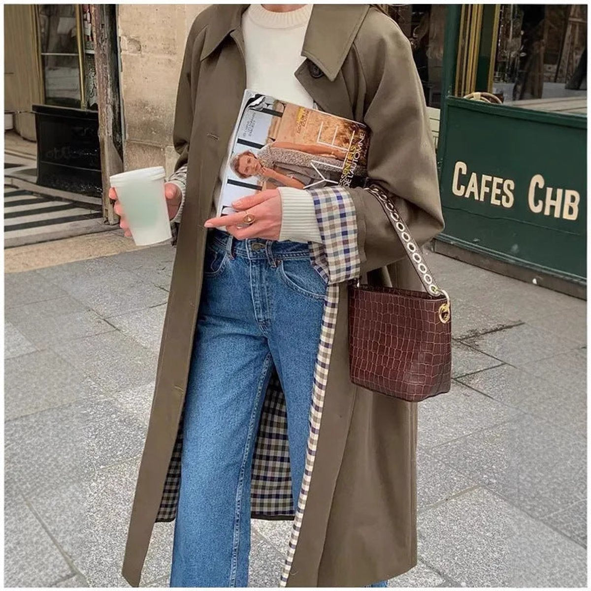 Oversized Long Trench Coat with a Notch Collar and Side Pockets 3