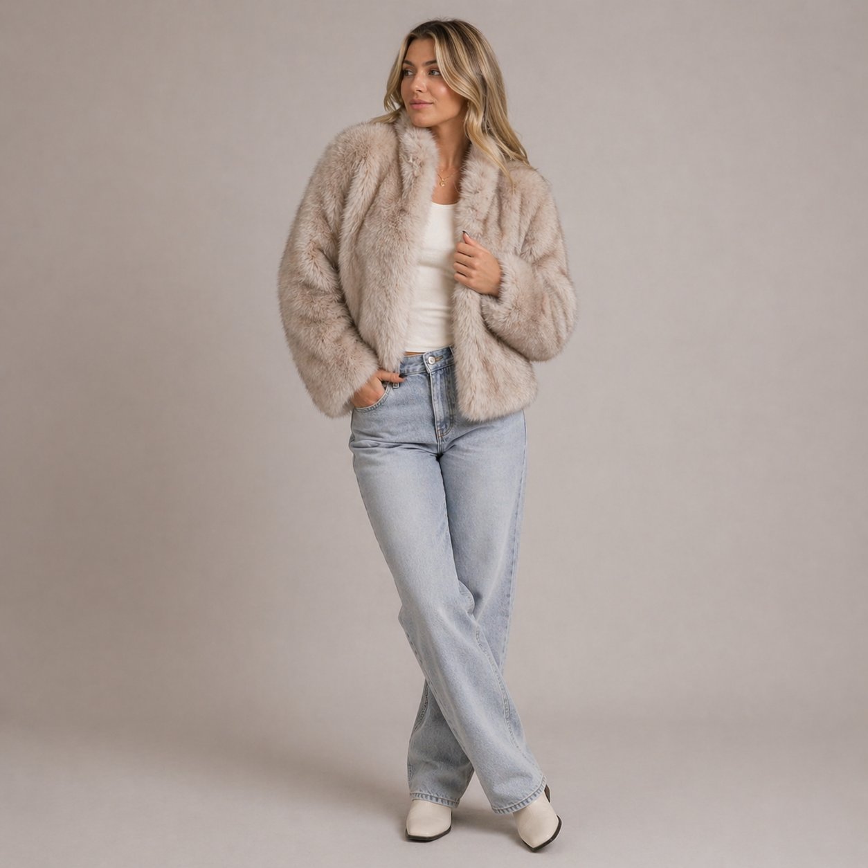 Cropped Faux Fur Jacket with an Open Front and Relaxed Cut