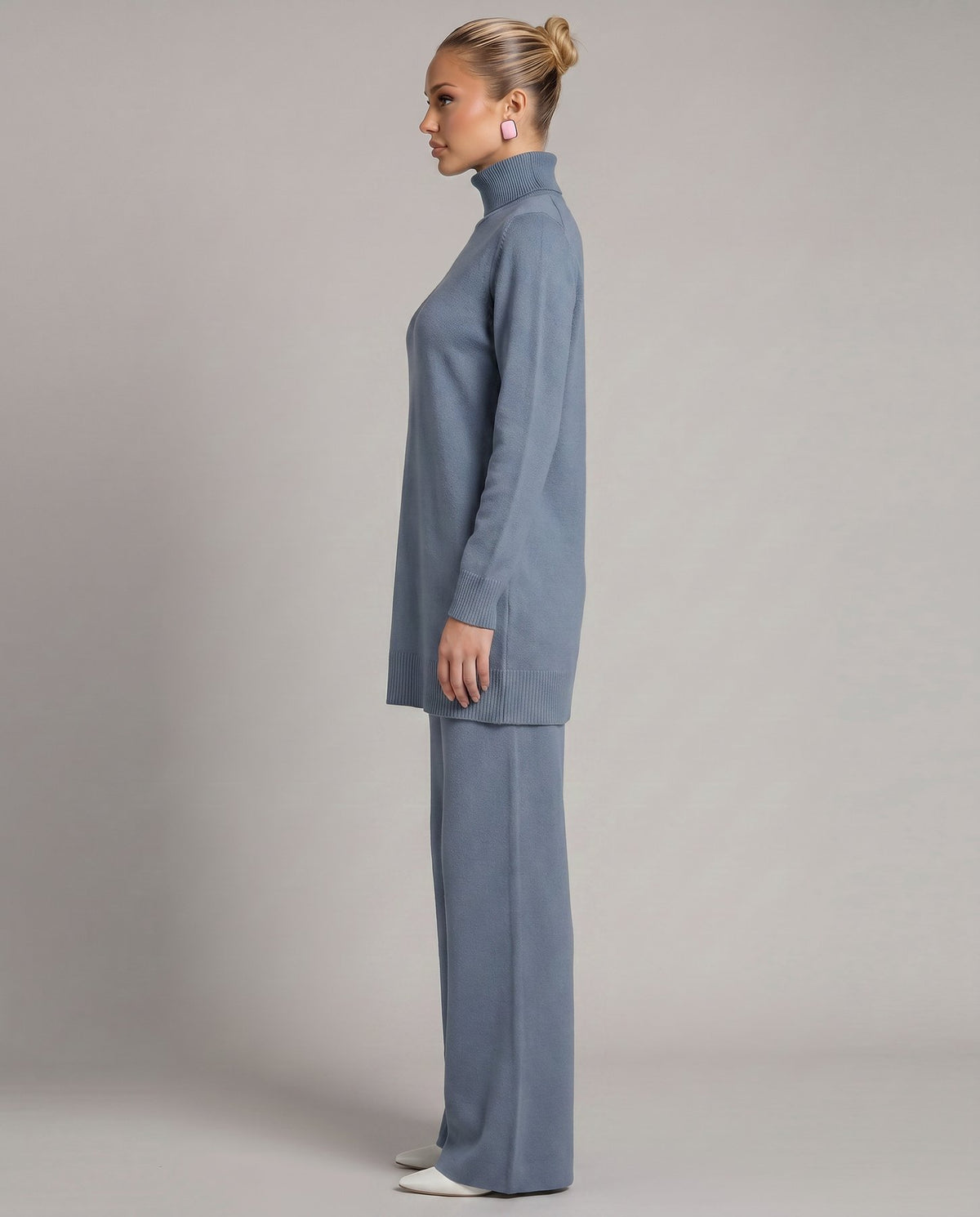 Knit Two-Piece Set with a Turtleneck Top and Wide Leg Trousers