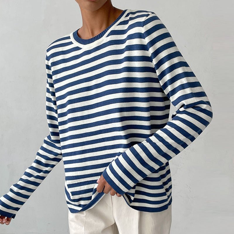 Relaxed Striped Sweater with a Crew Neck and Long Sleeves in Blue